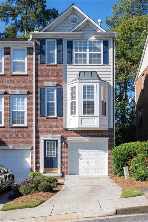 2 bedroom, 3 bathroom, 1,650 sq ft townhouse for sale at 3164 Mill Springs Circle, Buford, GA 30519