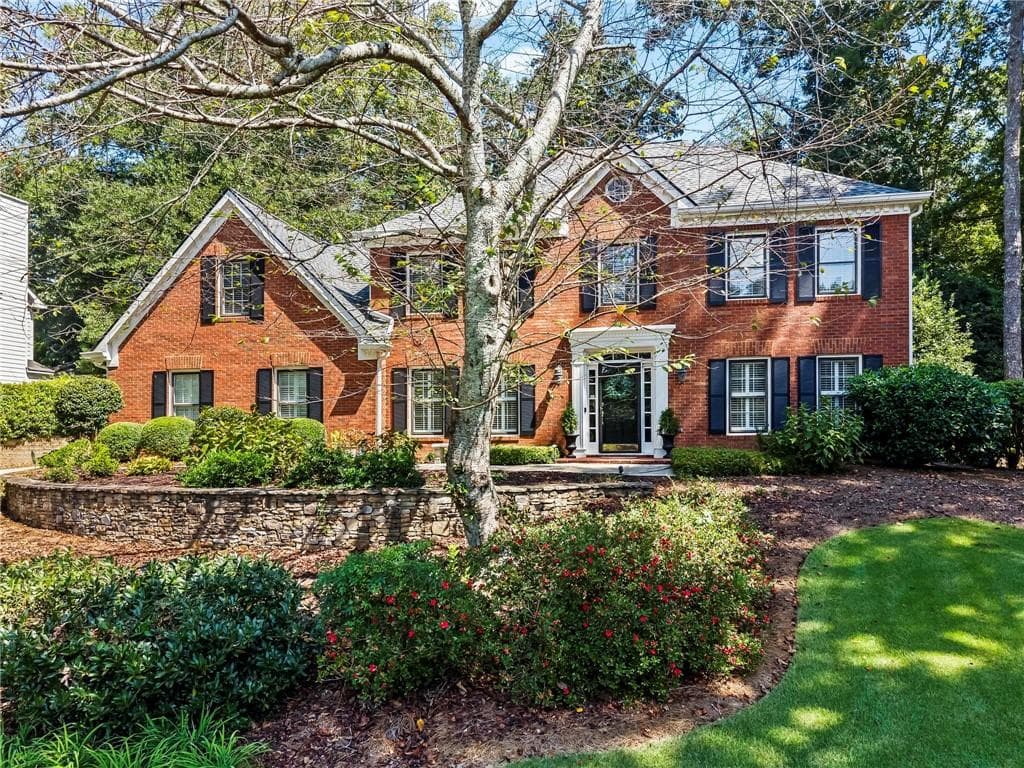 5 bedroom, 3 bathroom, 2,996 sq ft single family residence under contract at 2823 Hitchcock Mill Run, Marietta, GA 30068