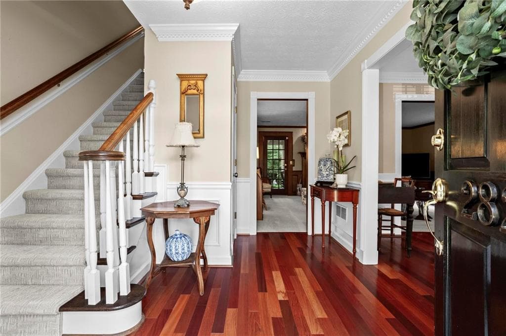 5 bedroom, 3 bathroom, 2,996 sq ft single family residence under contract at 2823 Hitchcock Mill Run, Marietta, GA 30068 — photo 5