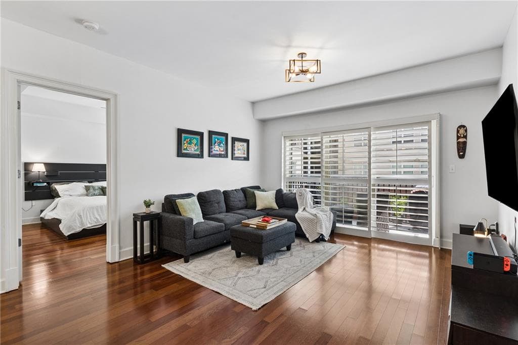 2 bedroom, 2 bathroom, 1,250 sq ft condominium for sale at 200 River Vista Drive 428, Atlanta, GA 30339 — photo 9