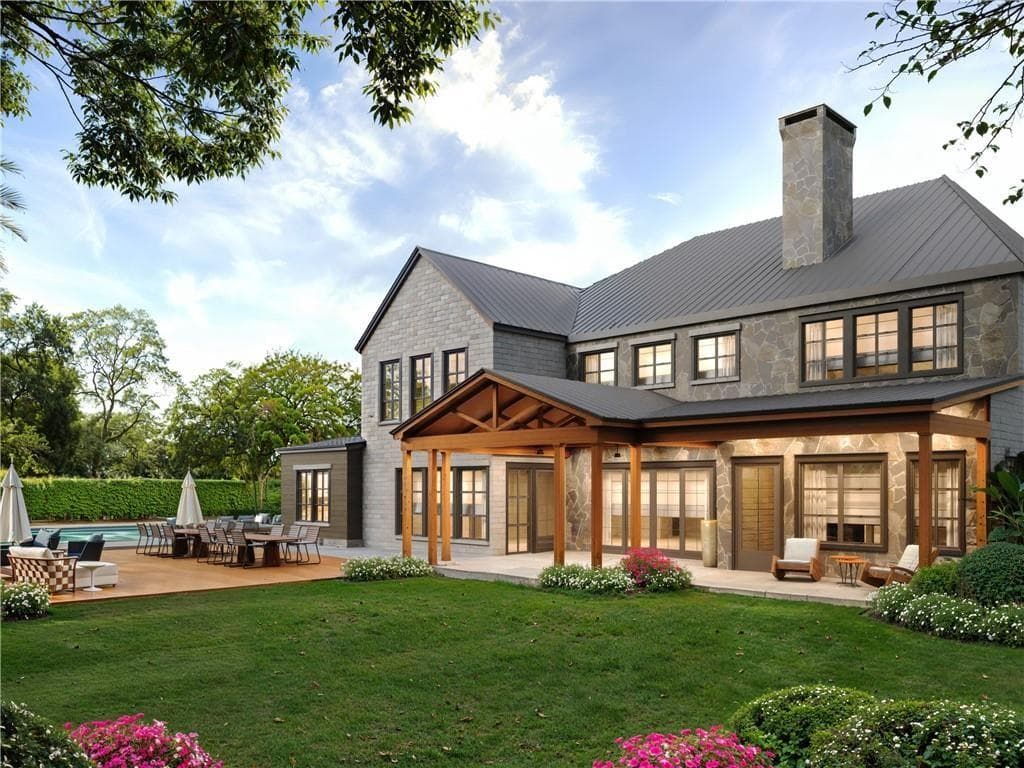5 bedroom, 6 bathroom, 6,500 sq ft single family residence for sale at 6142 Bethany View Trail, Buford, GA 30518 — photo 2