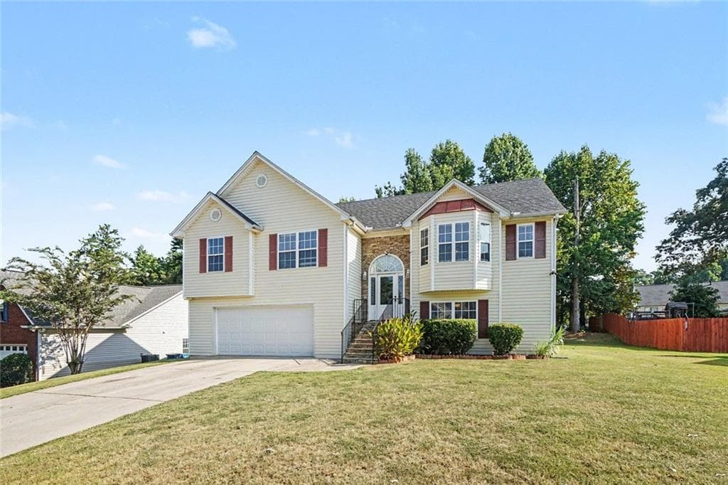 5 bedroom, 3 bathroom, 2,500 sq ft single family residence for sale at 524 Martin Forest Lane, Lawrenceville, GA 30045 — photo 8