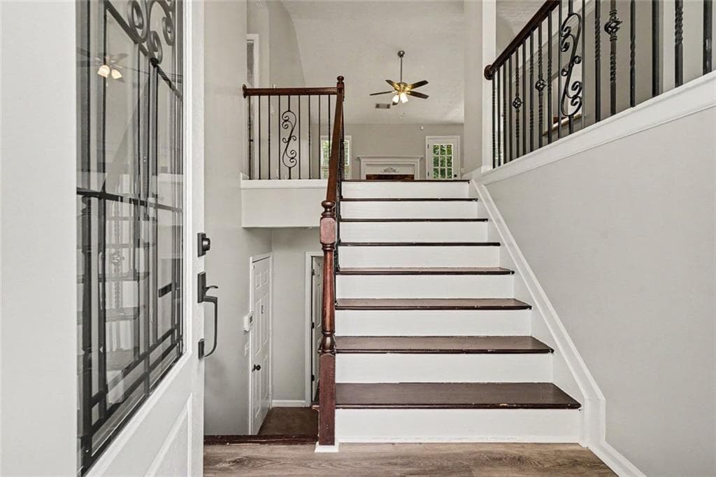 5 bedroom, 3 bathroom, 2,500 sq ft single family residence for sale at 524 Martin Forest Lane, Lawrenceville, GA 30045 — photo 9