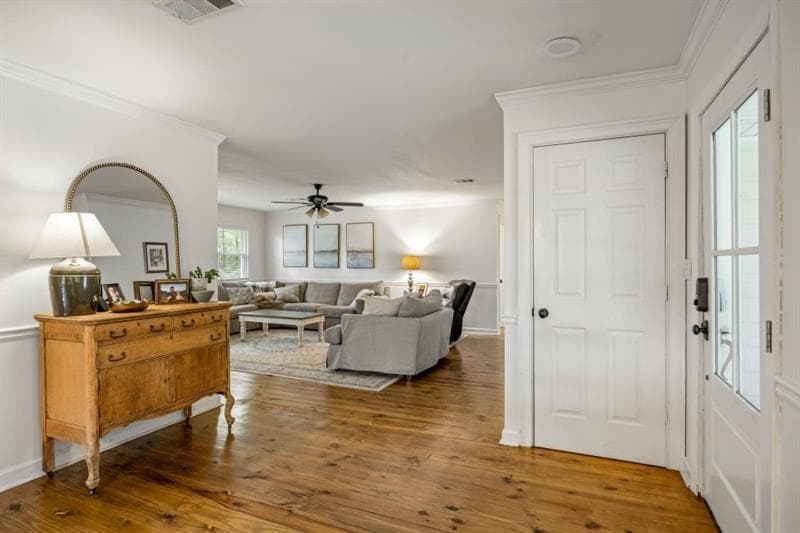 4 bedroom, 2 bathroom, 2,208 sq ft single family residence under contract at 285 Air Acres Way, Woodstock, GA 30188 — photo 3