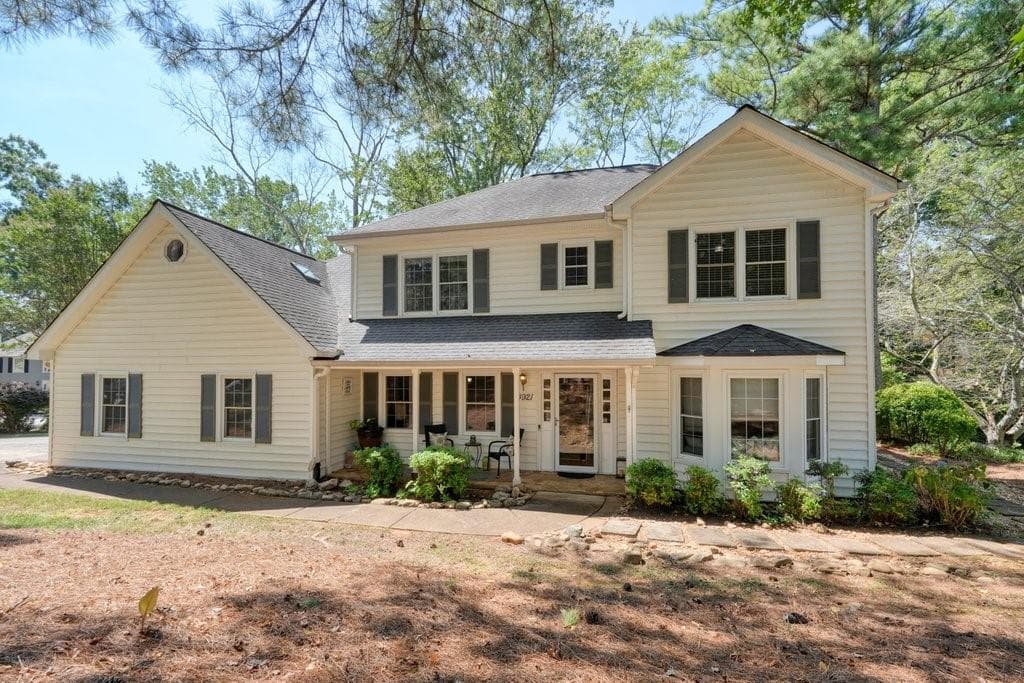3 bedroom, 3 bathroom, 1,766 sq ft single family residence for sale at 4921 Falcon Wood Trace, Marietta, GA 30066 — photo 7