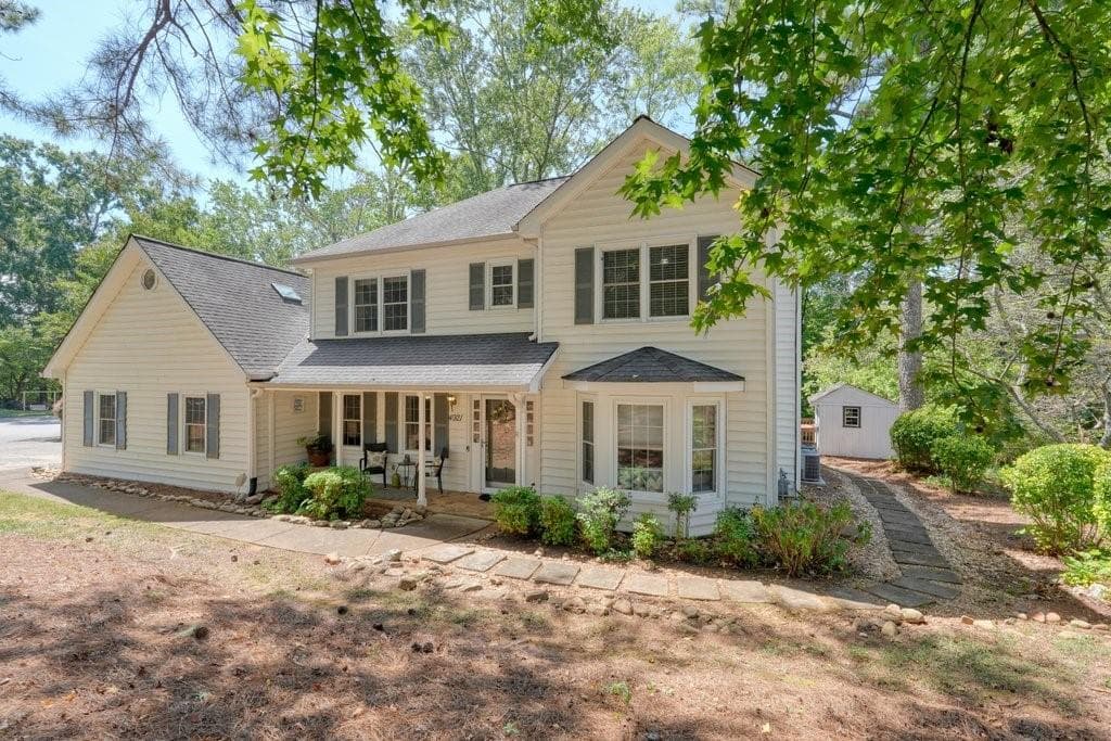3 bedroom, 3 bathroom, 1,766 sq ft single family residence for sale at 4921 Falcon Wood Trace, Marietta, GA 30066 — photo 8