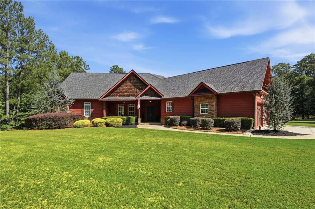 4 bedroom, 5 bathroom, 5,380 sq ft single family residence for sale at 571 Mulberry Road, Winder, GA 30680 — photo 2