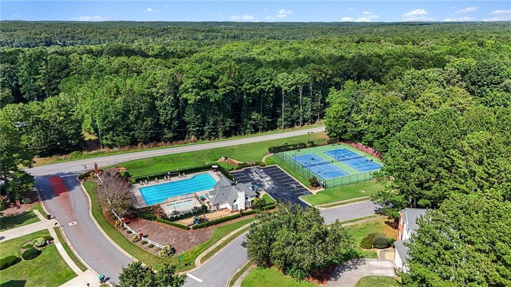 4 bedroom, 3 bathroom, 2,627 sq ft single family residence for sale at 973 Arbor Way, Mcdonough, GA 30253 — photo 2