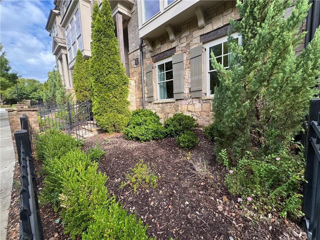 3 bedroom, 4 bathroom, 3,200 sq ft townhouse for rent at 1130 Cordia Avenue 38, Atlanta, GA 30318 for $3,950 a month — photo 4