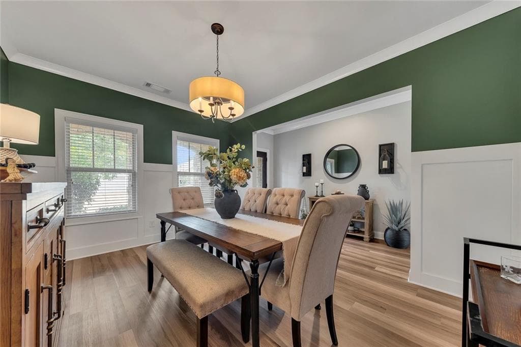 4 bedroom, 3 bathroom, 2,508 sq ft single family residence for sale at 204 Meadows Court, Woodstock, GA 30189 — photo 5