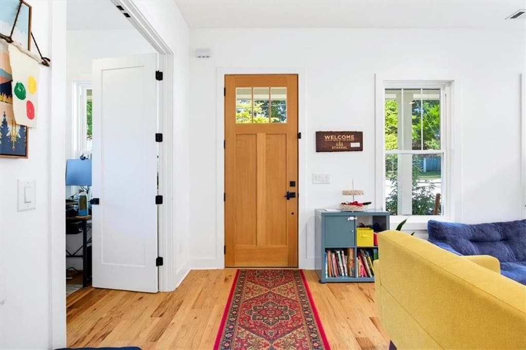 5 bedroom, 3 bathroom, 2,464 sq ft single family residence for sale at 796 Beechwood Avenue, Atlanta, GA 30310 — photo 9