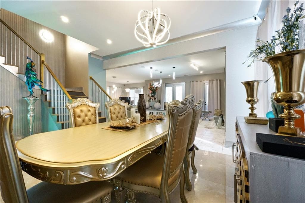 5 bedroom, 5 bathroom, 5,306 sq ft single family residence for sale at 2981 Lookout Place, Atlanta, GA 30305 — photo 9