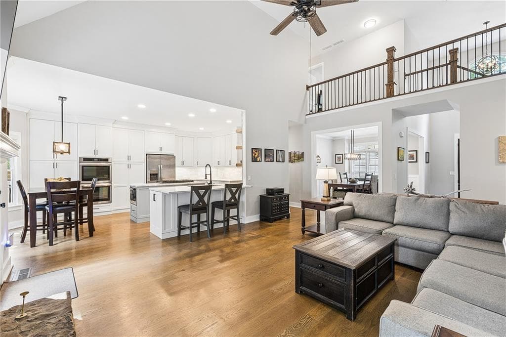 5 bedroom, 4 bathroom, 2,671 sq ft single family residence under contract at 7635 Finley Drive, Gainesville, GA 30506 — photo 7