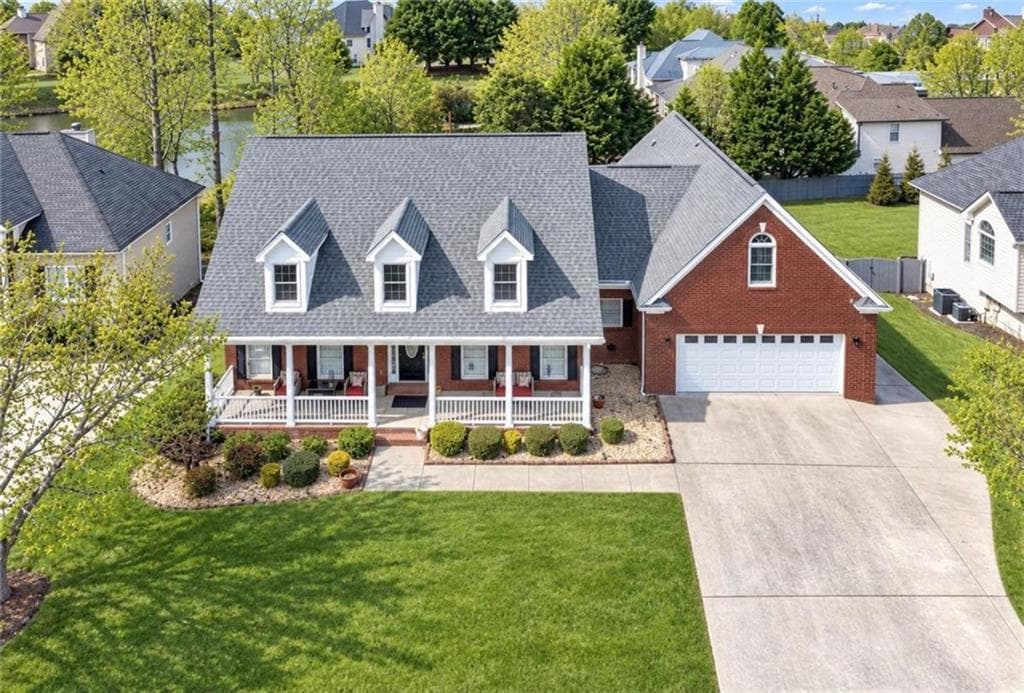 6 bedroom, 6 bathroom, 5,534 sq ft single family residence for sale at 211 Graymist Path, Loganville, GA 30052 — photo 3