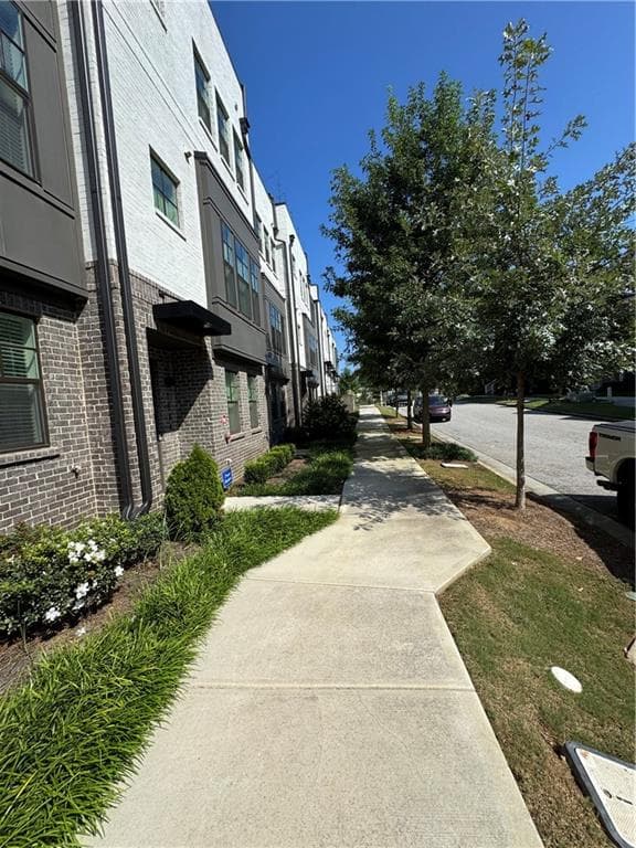 4 bedroom, 5 bathroom, 2,240 sq ft townhouse for rent at 1332 Booth Avenue, Atlanta, GA 30318 for $4,750 a month — photo 4