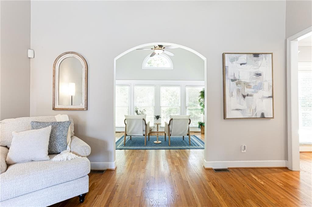 5 bedroom, 5 bathroom, 5,076 sq ft single family residence under contract at 885 Rose Brook Drive, Lawrenceville, GA 30045 — photo 3