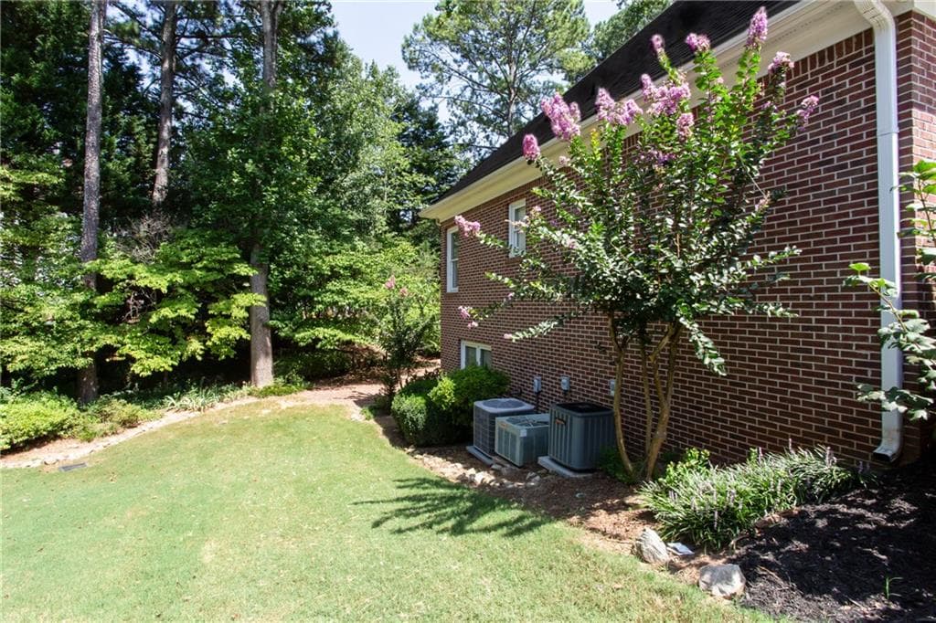5 bedroom, 5 bathroom, 5,076 sq ft single family residence under contract at 885 Rose Brook Drive, Lawrenceville, GA 30045 — photo 9