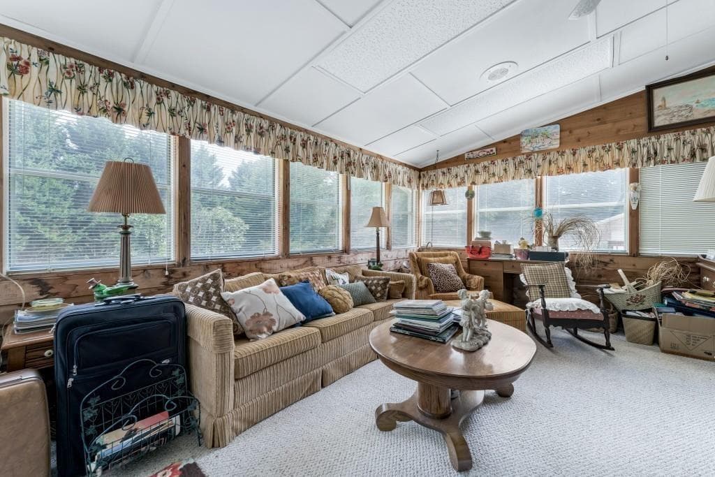 3 bedroom, 3 bathroom, 2,180 sq ft single family residence for sale at 4640 Spot Road, Cumming, GA 30040 — photo 10