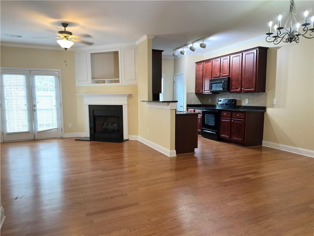3 bedroom, 3 bathroom, 1,582 sq ft triplex for rent at 34 N Oaks Circle, Cartersville, GA 30121 for $1,550 a month — photo 3