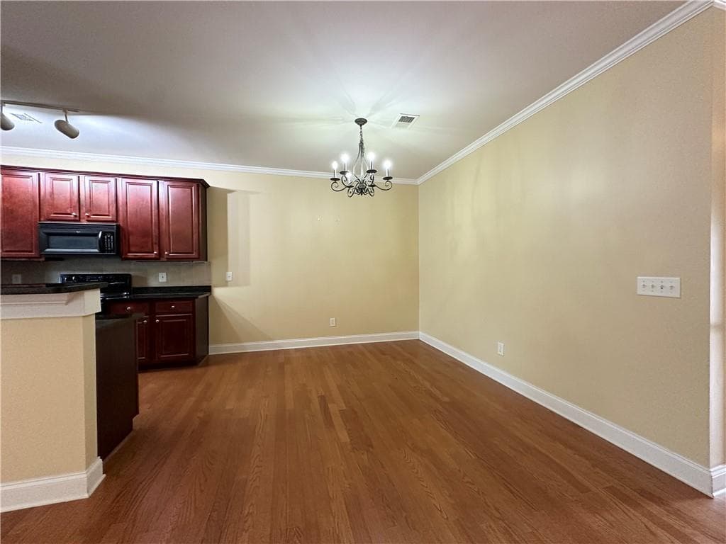 3 bedroom, 3 bathroom, 1,582 sq ft triplex for rent at 34 N Oaks Circle, Cartersville, GA 30121 for $1,550 a month — photo 5