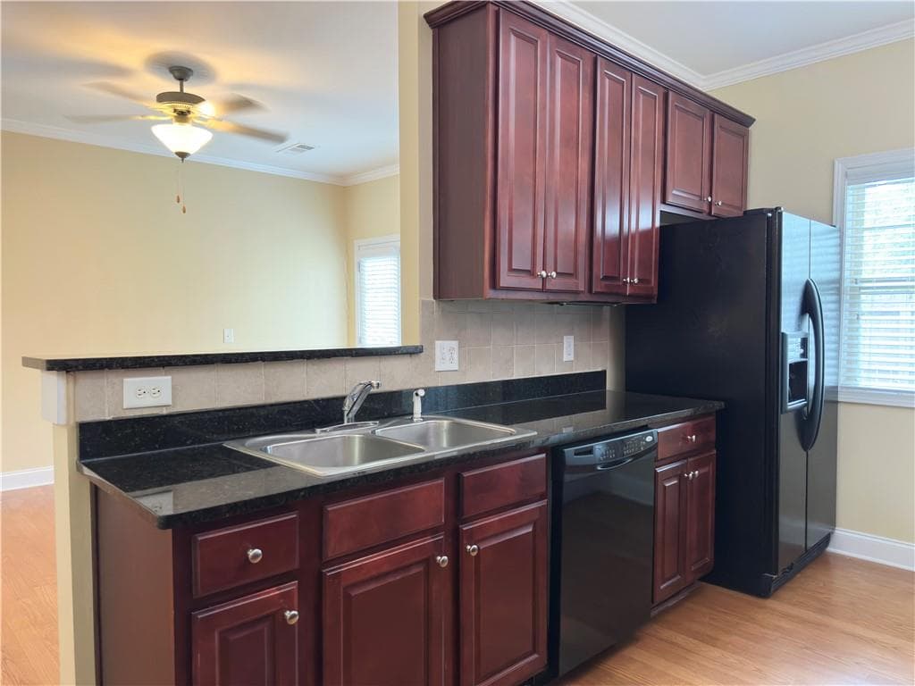 3 bedroom, 3 bathroom, 1,582 sq ft triplex for rent at 34 N Oaks Circle, Cartersville, GA 30121 for $1,550 a month — photo 6