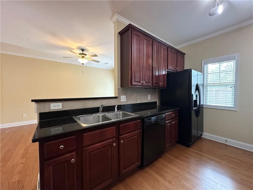 3 bedroom, 3 bathroom, 1,582 sq ft triplex for rent at 34 N Oaks Circle, Cartersville, GA 30121 for $1,550 a month — photo 9