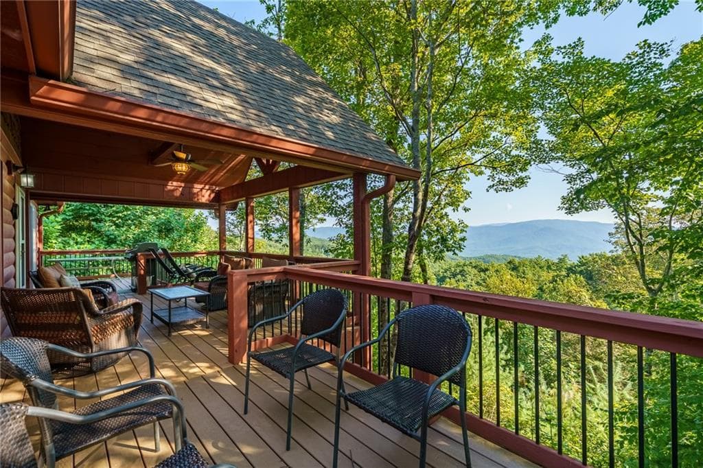 3 bedroom, 3 bathroom, 2,128 sq ft single family residence for sale at 232 Apache Trail, Chatsworth, GA 30705 — photo 3