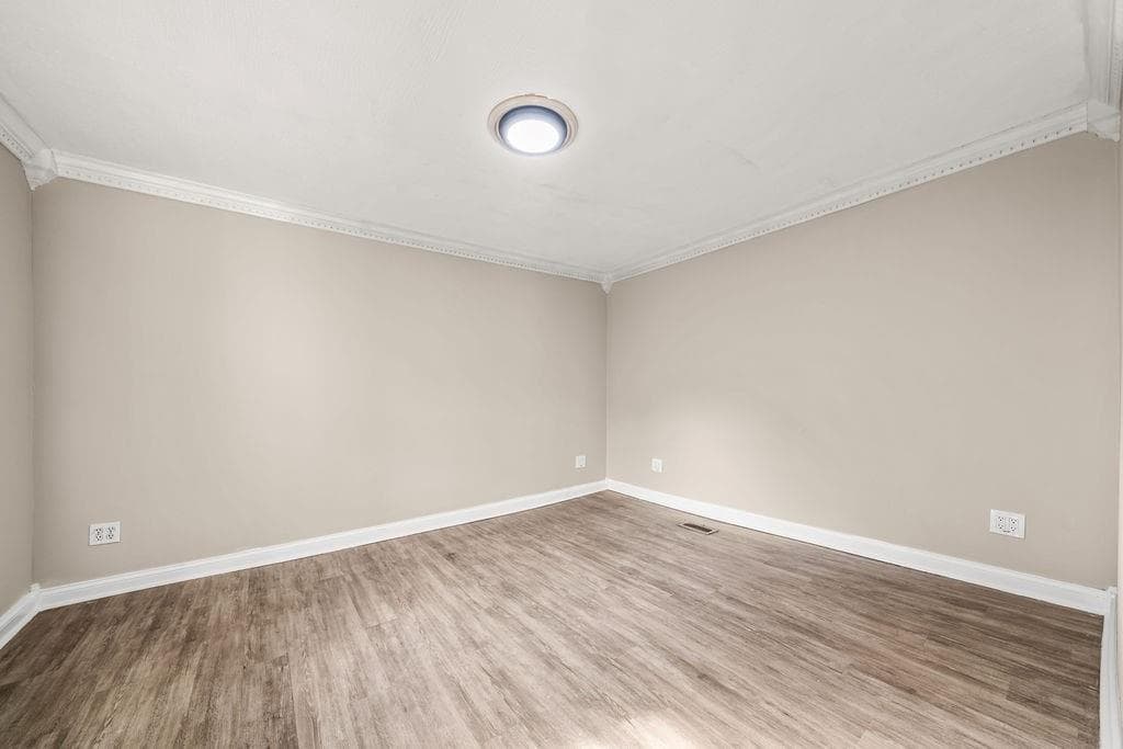 2 bedroom, 1 bathroom, 1,152 sq ft single family residence under contract at 271 South Avenue, Fairmount, GA 30139 — photo 8