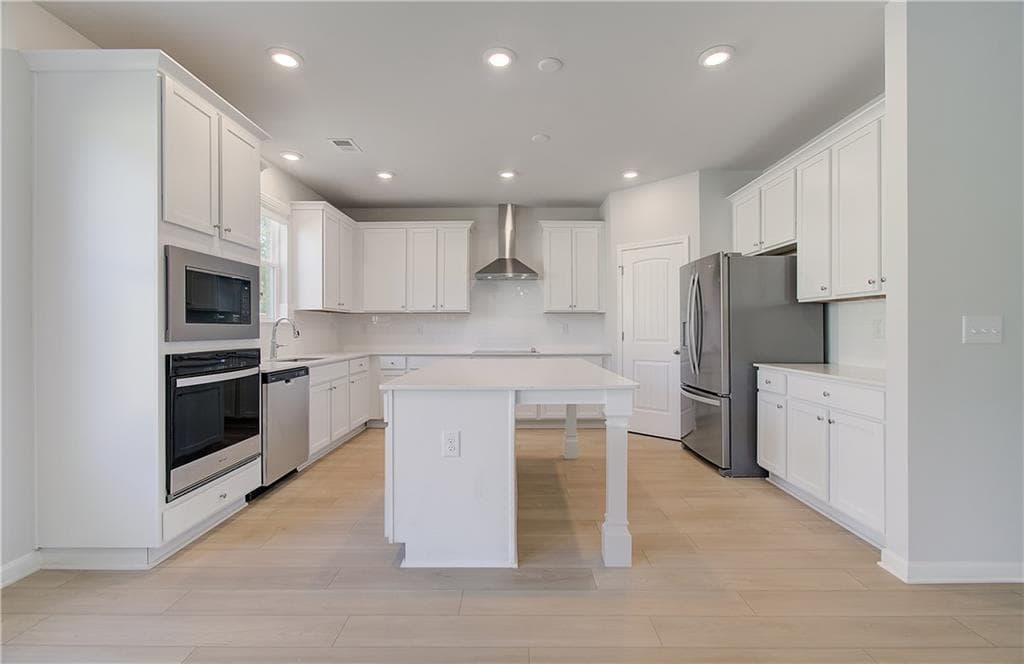 4 bedroom, 3 bathroom, 2,702 sq ft single family residence for sale at 640 Leafy Branch Way, Mcdonough, GA 30253 — photo 9