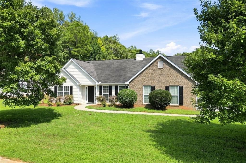 4 bedroom, 2 bathroom, 1,818 sq ft single family residence for rent at 465 Camella Circle, Mcdonough, GA 30252 for $2,500 a month