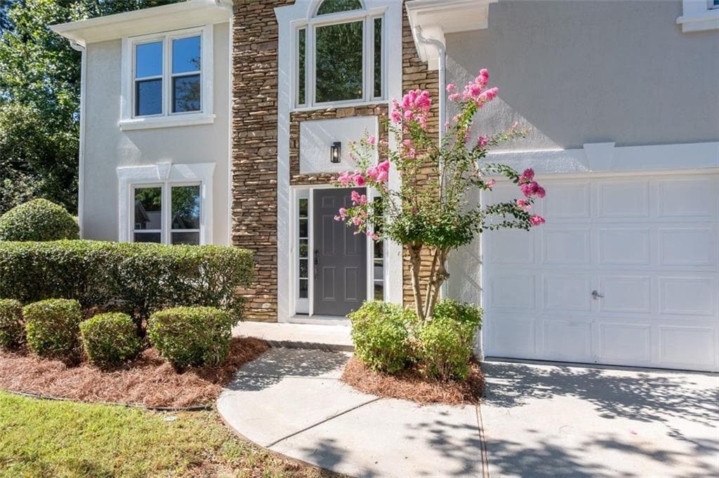 4 bedroom, 3 bathroom, 2,524 sq ft single family residence for sale at 2960 Saddlebrook Glen Drive, Cumming, GA 30041 — photo 4
