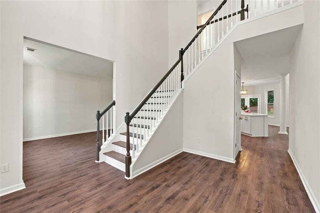 4 bedroom, 3 bathroom, 2,524 sq ft single family residence for sale at 2960 Saddlebrook Glen Drive, Cumming, GA 30041 — photo 5