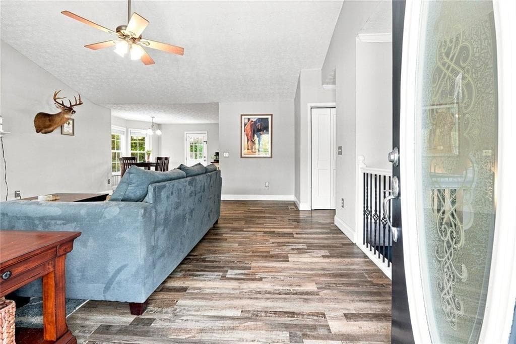 3 bedroom, 2 bathroom, 2,567 sq ft single family residence for sale at 129 Greatwood Drive, White, GA 30184 — photo 7
