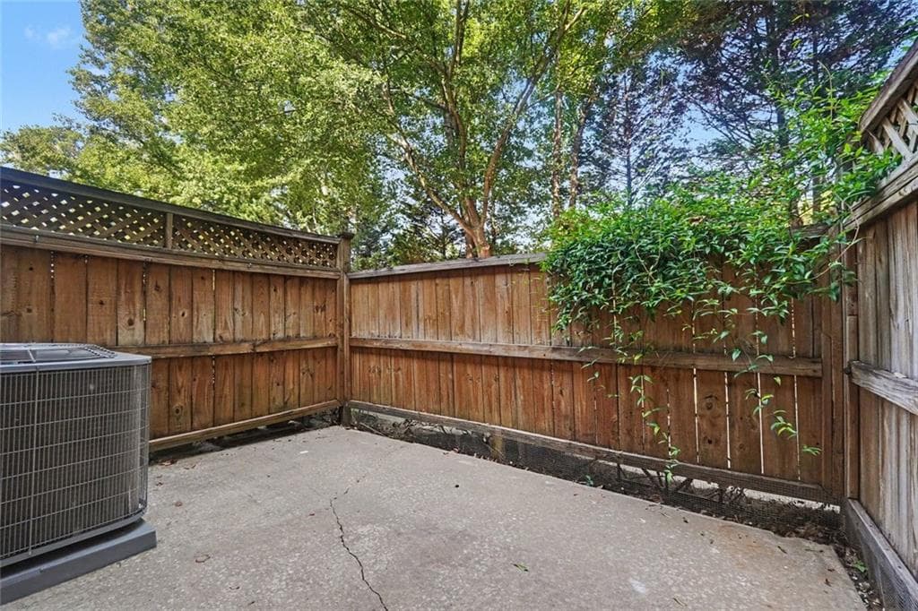 2 bedroom, 2 bathroom, 960 sq ft townhouse under contract at 771 Jordan Lane I, Decatur, GA 30033 — photo 7