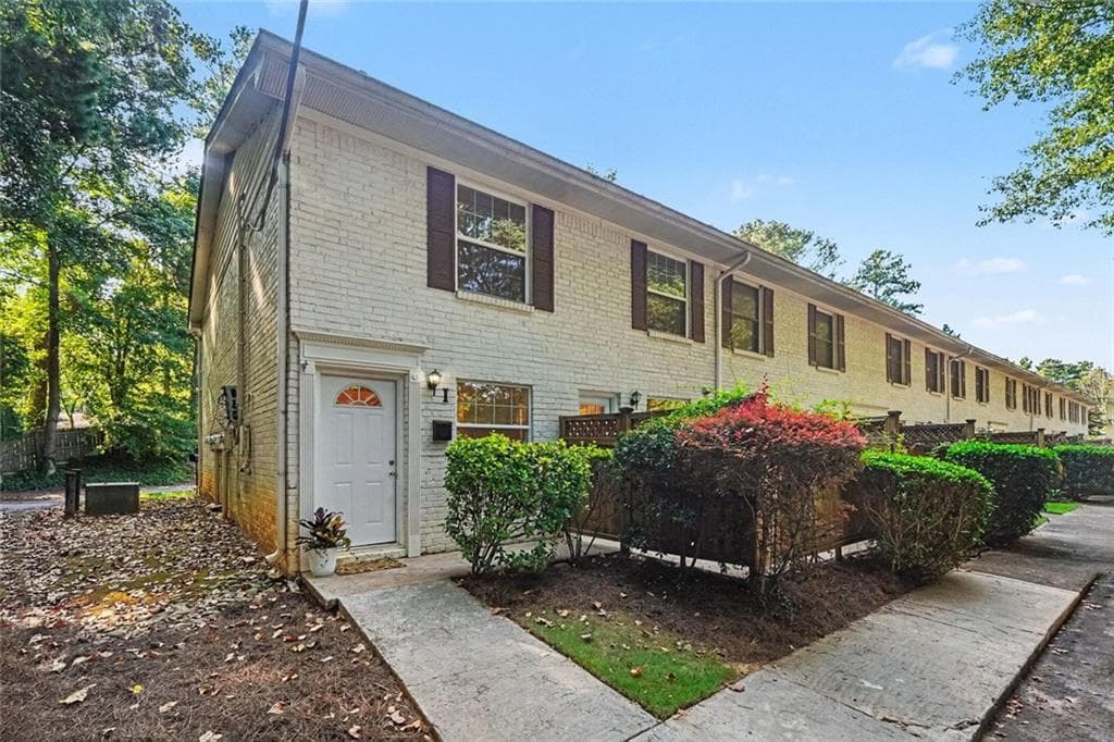 2 bedroom, 2 bathroom, 960 sq ft townhouse under contract at 771 Jordan Lane I, Decatur, GA 30033 — photo 9