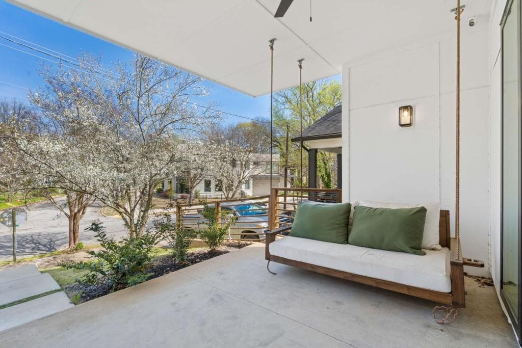4 bedroom, 5 bathroom, 2,680 sq ft townhouse for sale at 32 Walthall Street A, Atlanta, GA 30307 — photo 9