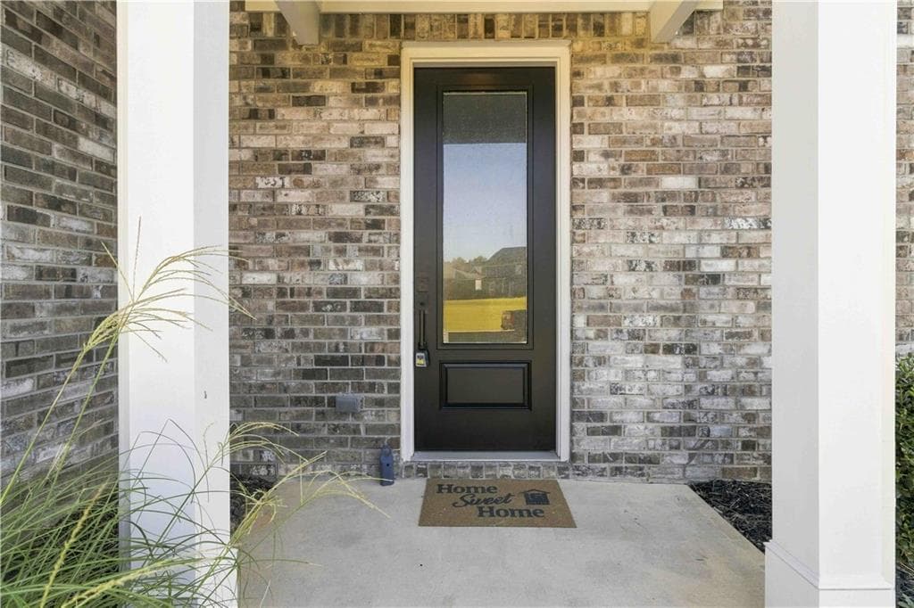 5 bedroom, 3 bathroom, 2,643 sq ft single family residence for sale at 3220 Azteca Way, Dacula, GA 30019 — photo 4