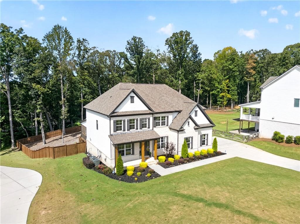 5 bedroom, 6 bathroom, 6,449 sq ft single family residence under contract at 1041 Montrose Way, Hoschton, GA 30548 — photo 5