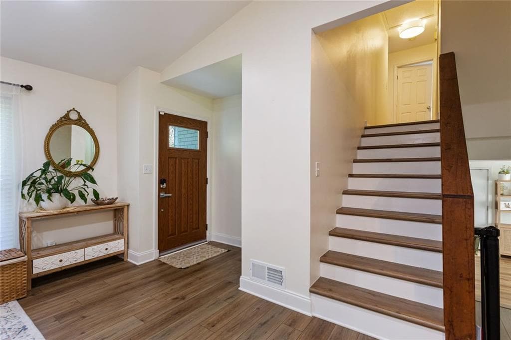 3 bedroom, 2 bathroom, 1,600 sq ft single family residence for sale at 1671 Northlake Springs Court, Decatur, GA 30033 — photo 8
