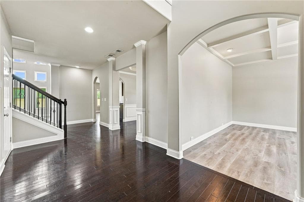 6 bedroom, 6 bathroom, 5,379 sq ft single family residence for sale at 3681 Guinevere Trace, Douglasville, GA 30135 — photo 2