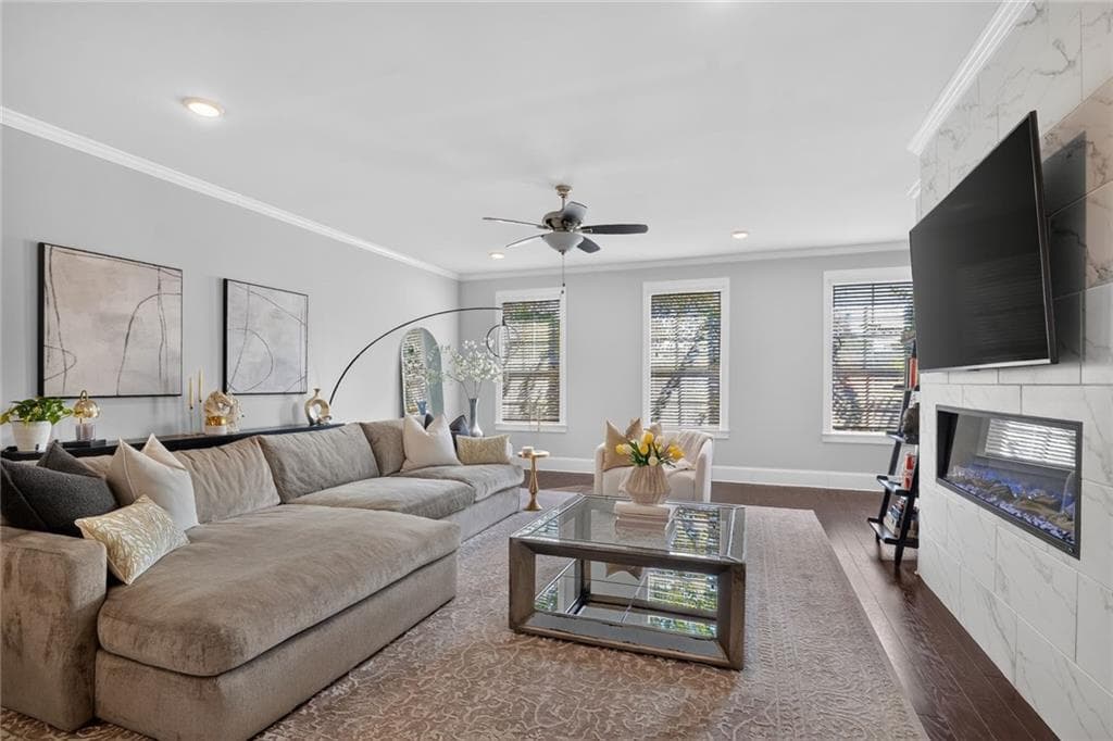 4 bedroom, 4 bathroom, 2,295 sq ft townhouse for sale at 1040 Aster Road, Roswell, GA 30076 — photo 6