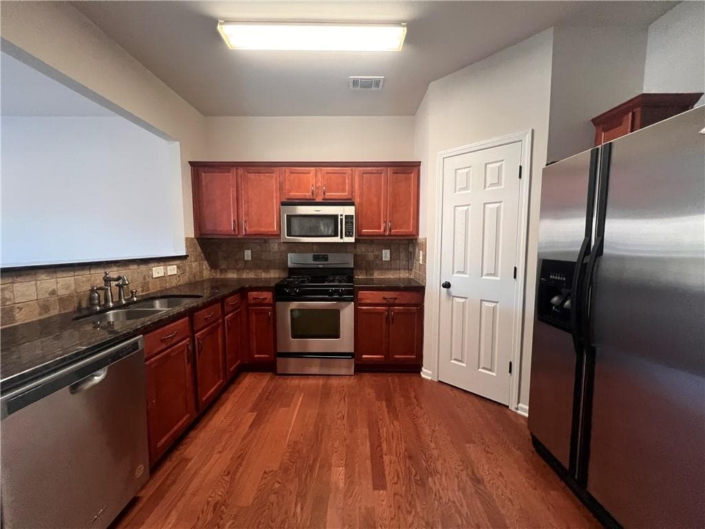 3 bedroom, 3 bathroom, 1,856 sq ft townhouse for rent at 4957 Sherwood Way, Cumming, GA 30040 for $2,200 a month — photo 10