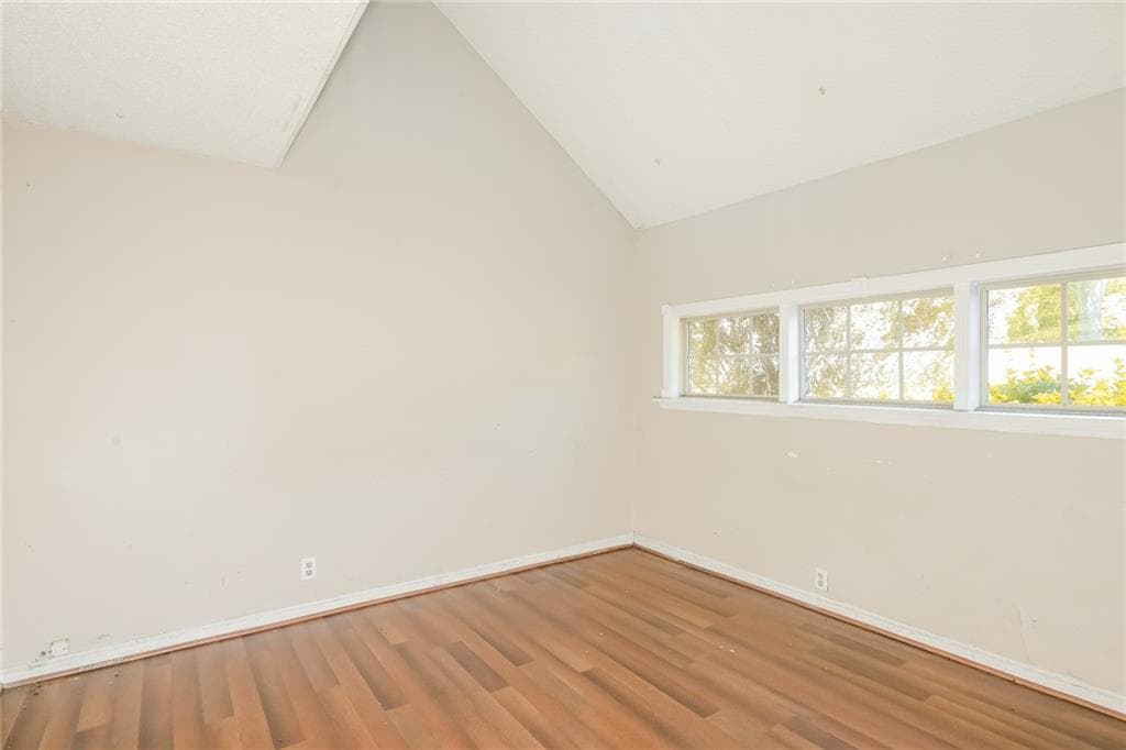 3 bedroom, 3 bathroom, 1,486 sq ft single family residence under contract at 2325 E Hill Way, Norcross, GA 30071 — photo 8