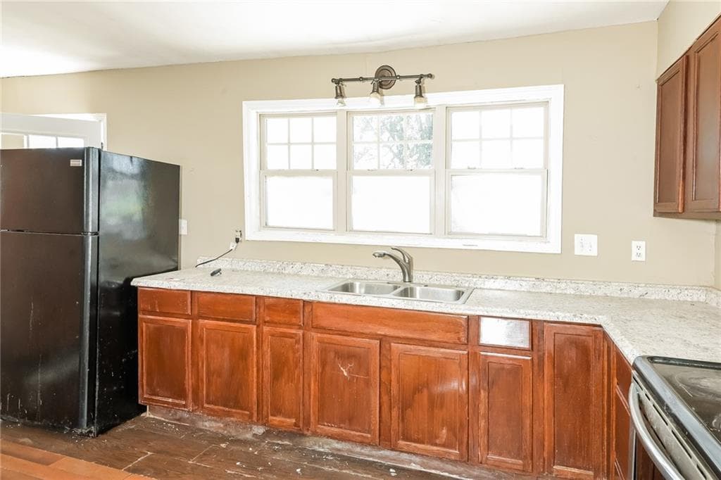 3 bedroom, 3 bathroom, 1,486 sq ft single family residence under contract at 2325 E Hill Way, Norcross, GA 30071 — photo 10
