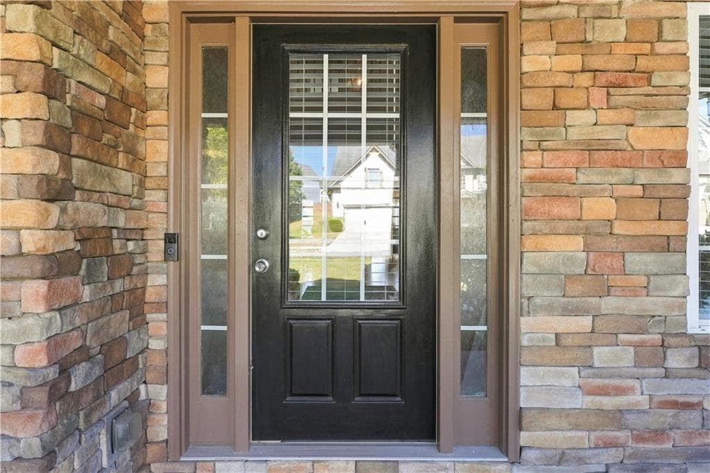 5 bedroom, 5 bathroom, 5,968 sq ft single family residence for sale at 3430 Park Glenn Lane, Snellville, GA 30078 — photo 3
