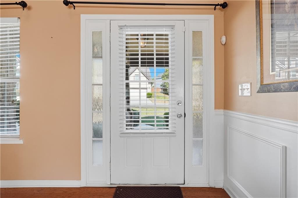 5 bedroom, 5 bathroom, 5,968 sq ft single family residence for sale at 3430 Park Glenn Lane, Snellville, GA 30078 — photo 5