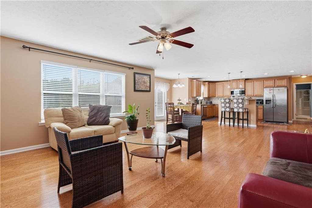 5 bedroom, 5 bathroom, 5,968 sq ft single family residence for sale at 3430 Park Glenn Lane, Snellville, GA 30078 — photo 8