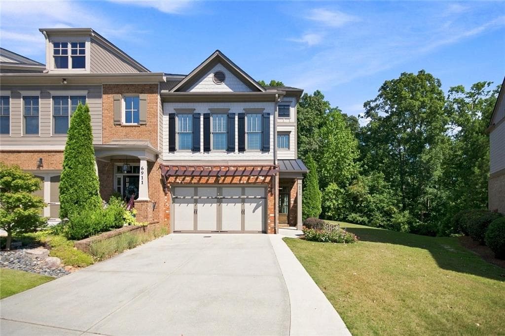 3 bedroom, 4 bathroom, 2,450 sq ft townhouse under contract at 6915 Fellowship Lane, Flowery Branch, GA 30542 — photo 4