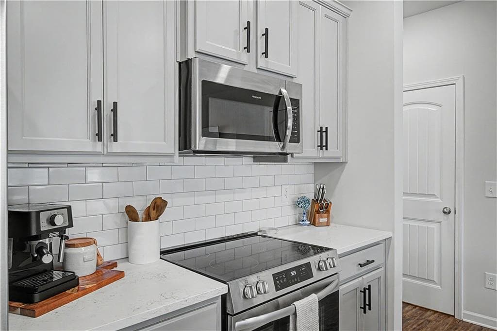 3 bedroom, 3 bathroom, 1,776 sq ft single family residence for sale at 396 Whitetail Circle, Canton, GA 30115 — photo 3