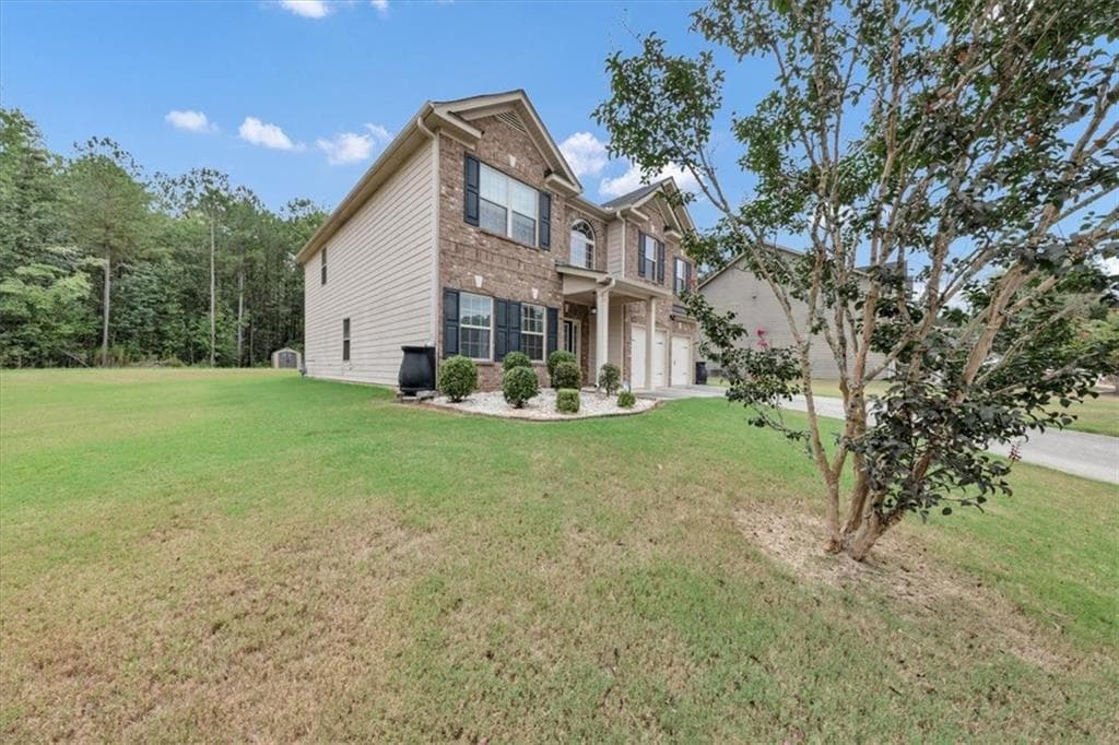 4 bedroom, 3 bathroom, 3,197 sq ft single family residence for sale at 4748 Chickadee Lane, Ellenwood, GA 30294 — photo 3